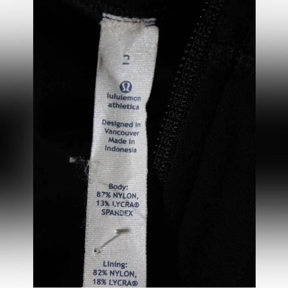 Lululemon soft stretch define hooded ruffle trim jacket 2 - Picture 5 of 13